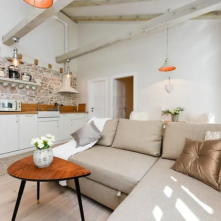 Santa Lucia Exclusive زادار