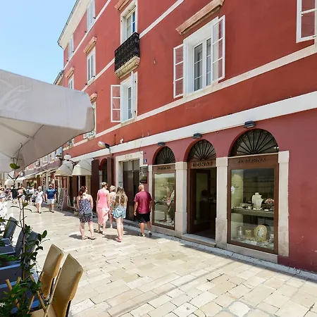 Santa Lucia Exclusive زادار